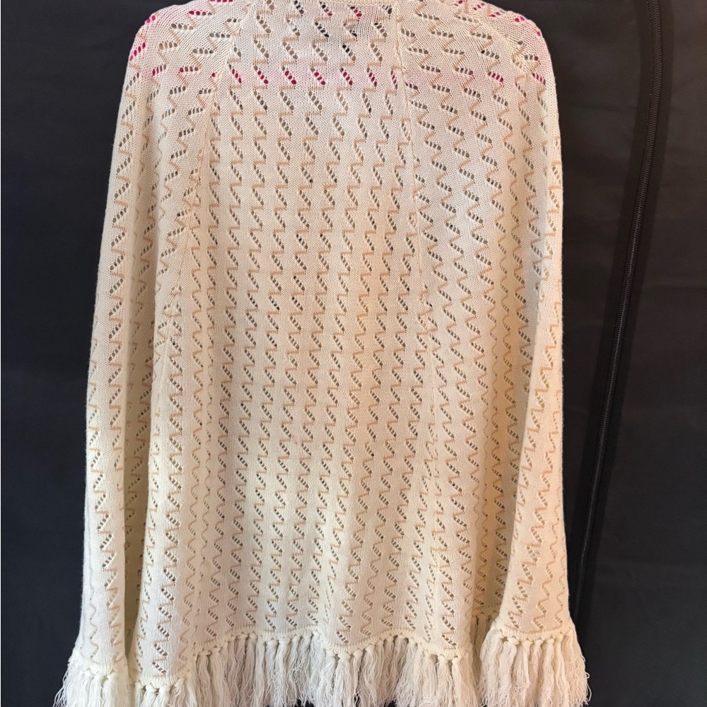 Vintage Sweater Bee Banff Poncho Button Up Sweater - Picture 5 of 8